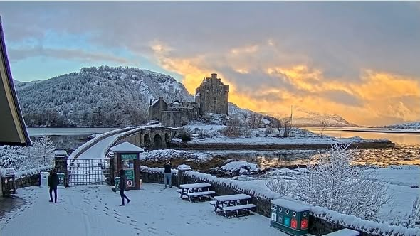 EILEAN DONAN CASTLE THIS MORNING,  SCOTLAND .pic  c.o. Beautiful Scotland 🏴󠁧󠁢󠁳󠁣󠁴󠁿👌