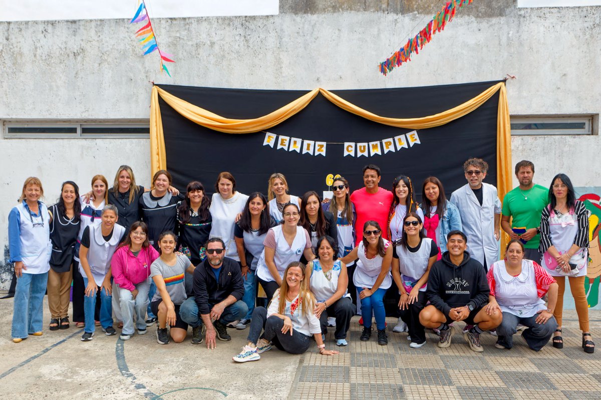 MuniBerazategui's tweet image. Ayer, jueves 20/11, la Escuela Primaria N° 28 &quot;Islas Malvinas&quot; festejó su 60° aniversario. ¡Felicitaciones a toda la comunidad educativa! ¡Les deseamos muchos años más!
#Berazategui #BerazateguiCorazónDeZonaSur