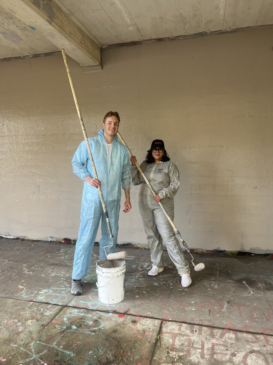 RefuseRefuseSF's tweet image. After pausing the workdays rehabbing Battery Chester in Fort Miley due to the government shutdown, we came back with a bang thanks to regular volunteers and a group from @CluneGC who came out to dig out mud from the rains and paint over the graffiti that had built back up. 🙏🏽