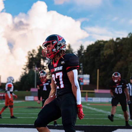 #AGTG Blessed to receive an offer from UVA Wise ! <a href="/CoachM_Bryant/">Max Bryant</a> <a href="/YoureNextTrain1/">Y. N. T. 🤘🏿🤘🏾🤘🏼</a>