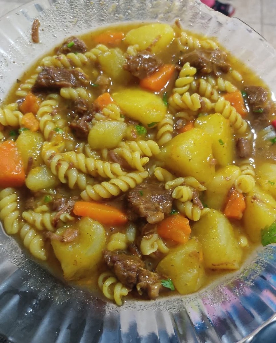 lscec22's tweet image. sopa é janta?