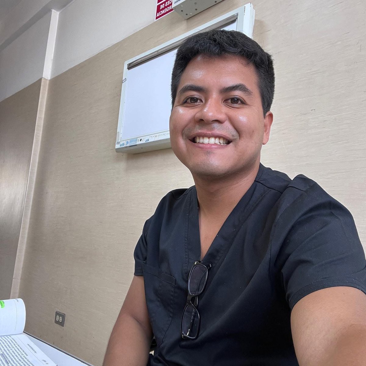 Smith Torres-Roman tweet media