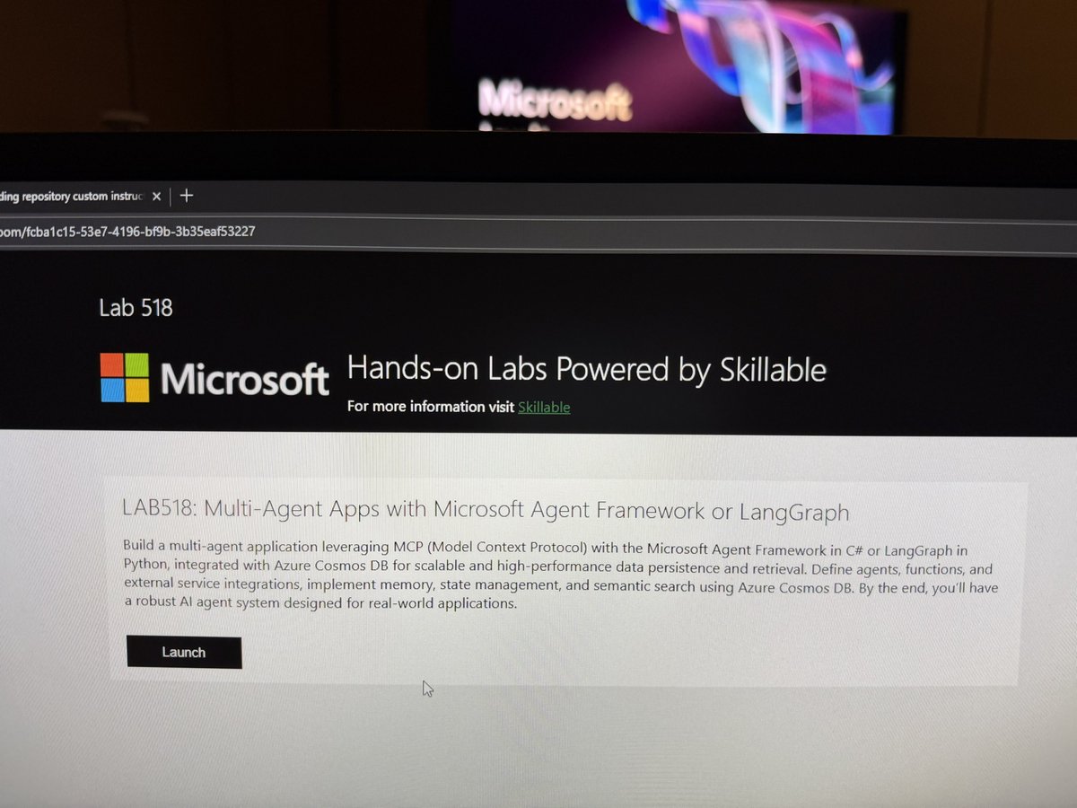 今日は LAB も Cosmos DB で行く🪐