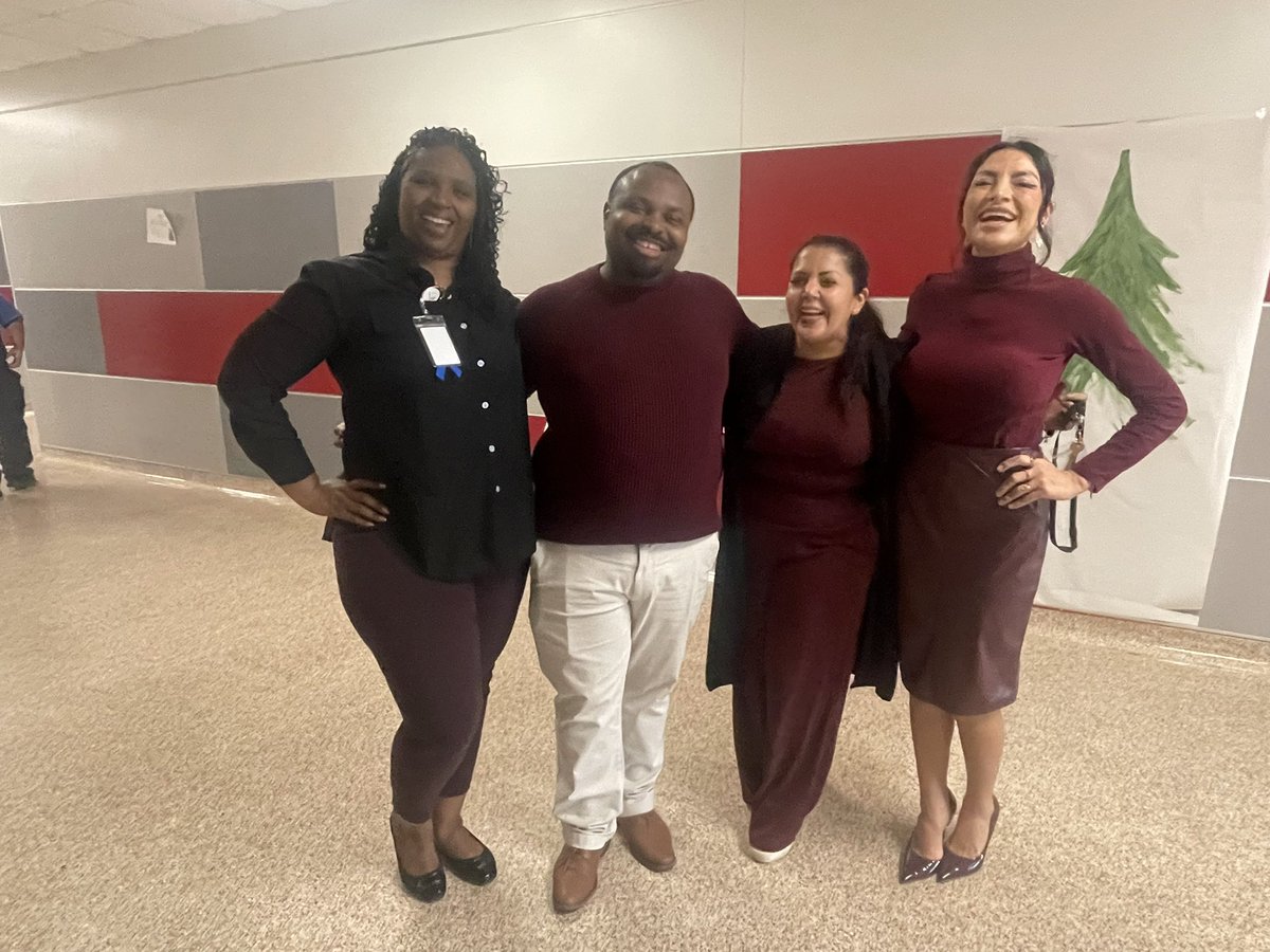 Mrs JLopez tweet media