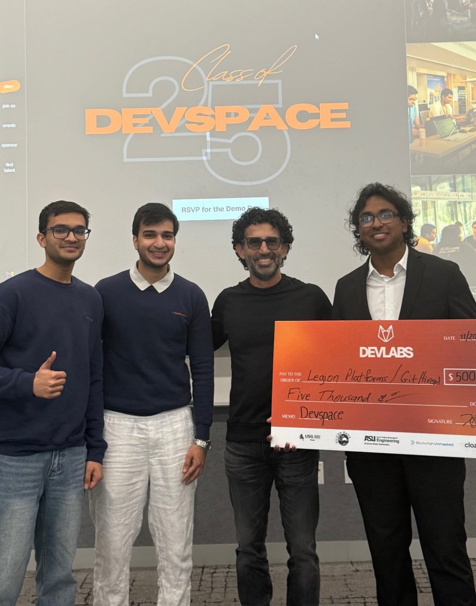 BhoomiSinghani's tweet image. Founders so good - @hamids doubled his funding from $5,000 to $10,000!

10 startups, 1 room, and every pitch felt like a launch moment.

That was DevSpace Demo Day today

That’s the @Devlabs_club energy we talk about!