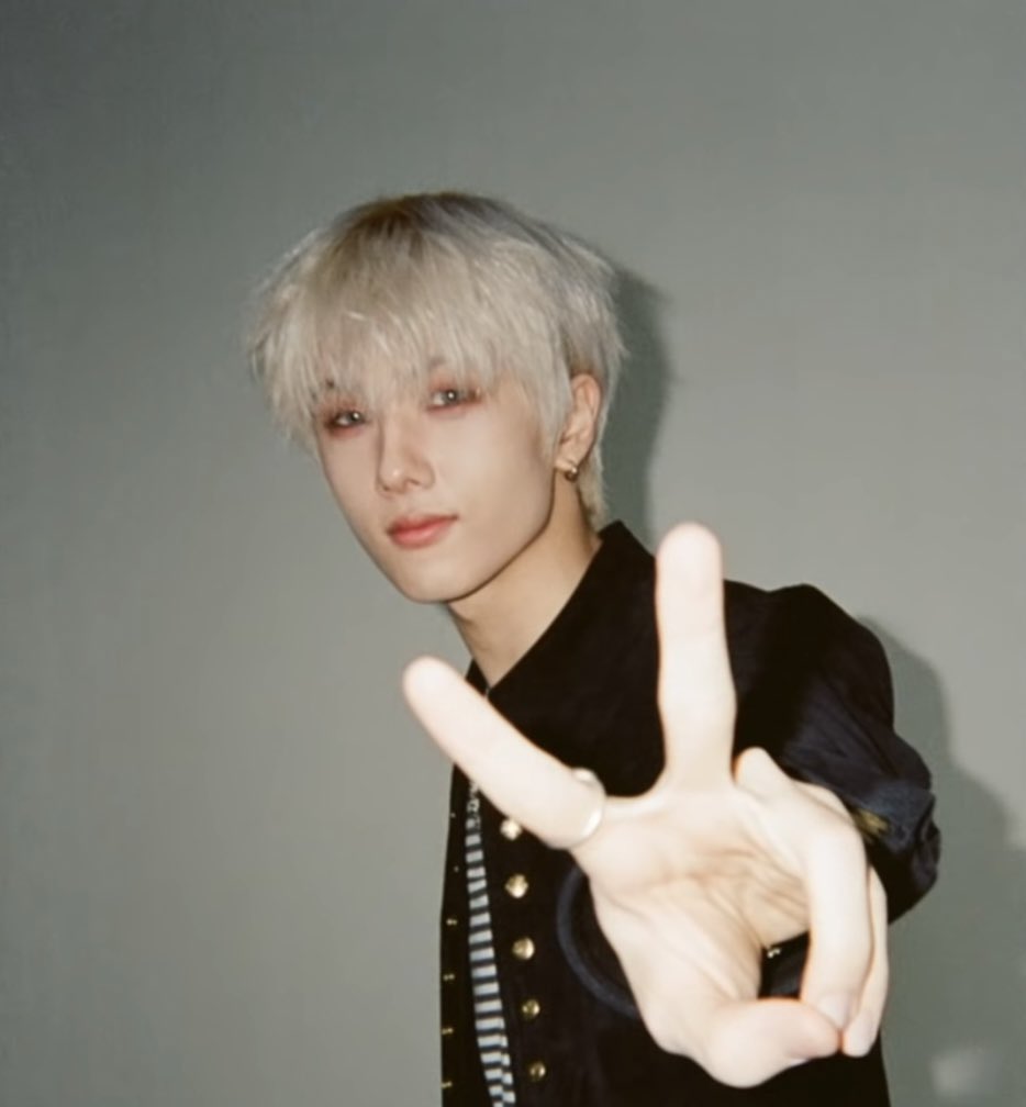 fallensunsky's tweet image. hope we will get Frostsung  back soon ❄️🍦🤍