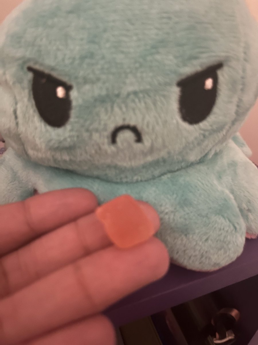 scummx's tweet image. down the hatch abouttt 83mg ?