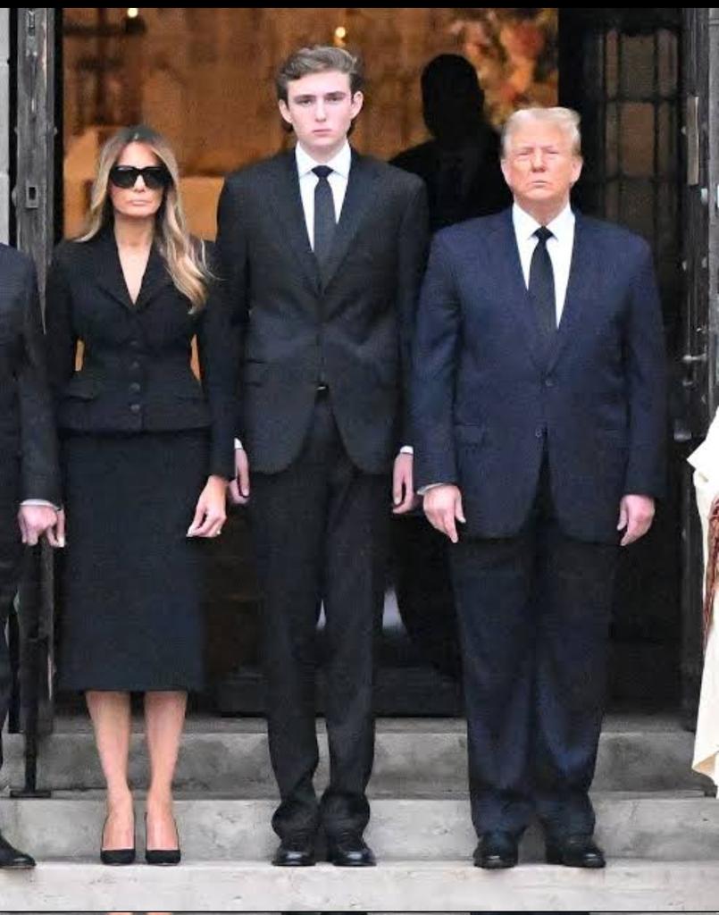 DonaldTrumpnq's tweet image. 🚨Be Honest: 

Are you Happy that Trump is the President of America 🇺🇸 ?

A. Yes
B. No