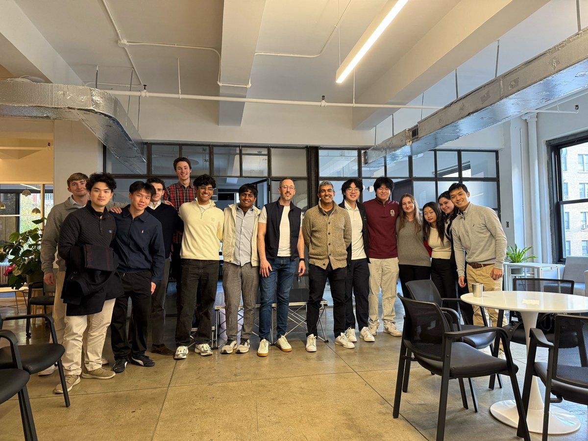 CUBlockchain's tweet image. What a great time these past three days with our first of a new semesterly sites visits. Thank you so much to
@FlowTraders, @artemis, @AlchemyLearn, @blockchaincap, @WhiteStarCap, @Collab_Currency, @AvaLabs, @alliance, @AlliumLabs, @paraficapital, @okx, @solana, @gauntlet_xyz,…