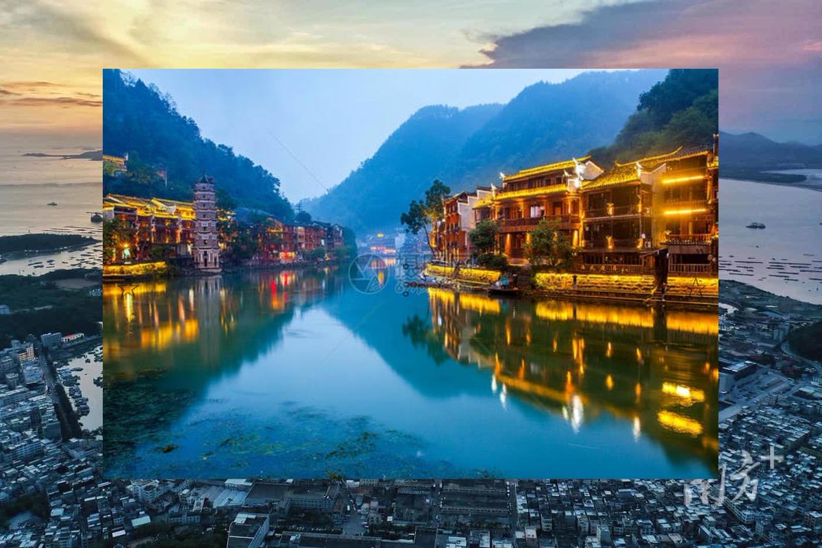 NTY728's tweet image. 🦆Petals are colorful, in the garden.🥅Cookie crumbs, pants.