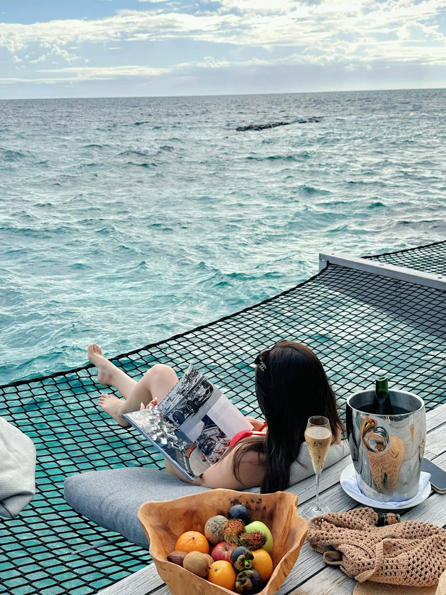 _Isabelle_o's tweet image. Chasing sunsets and serenity by the sea.🤪