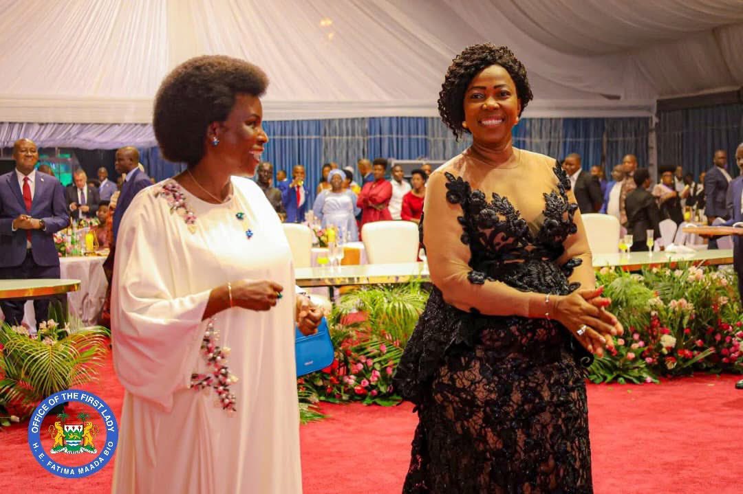 FirstLadyBio's tweet image. This evening, I was honored to attend a dinner hosted by my sister, HE Angeline Ndayishimiye, First Lady of Burundi, in celebration of the 6th Edition High-Level Forum of Women Leaders. 

The dinner provided a warm and welcoming setting for distinguished guests to connect and…