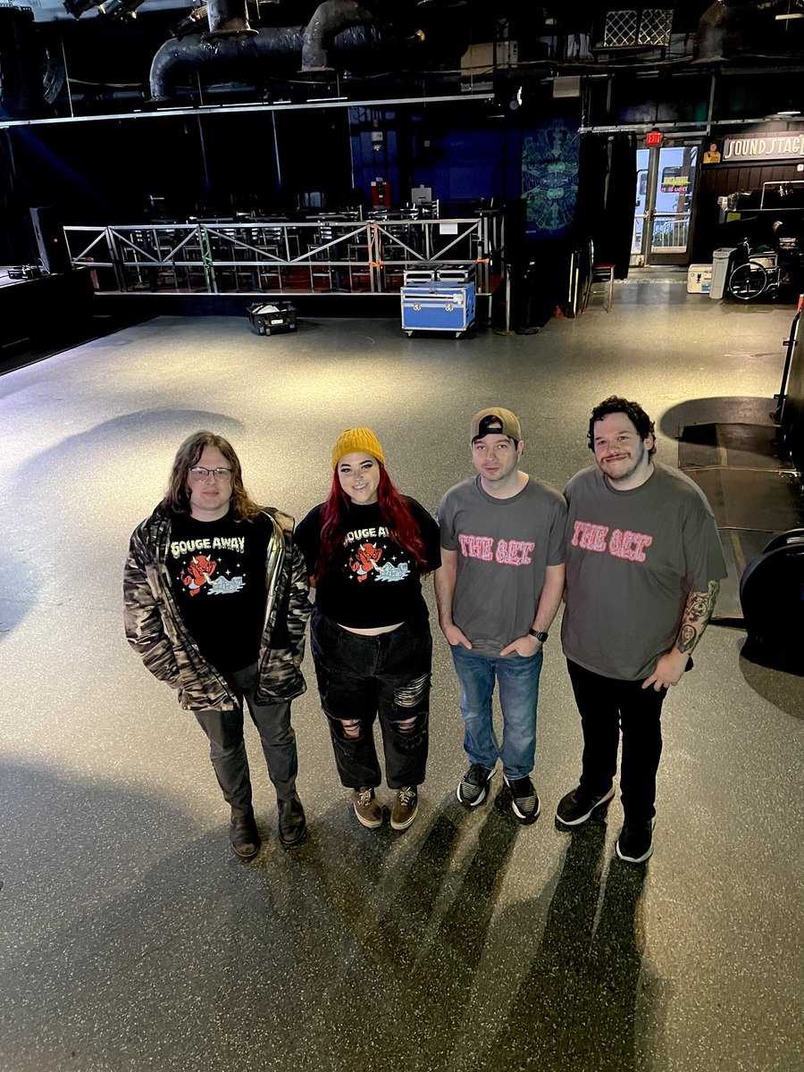 mindlessgarbage's tweet image. whole squad showed up to work matching today