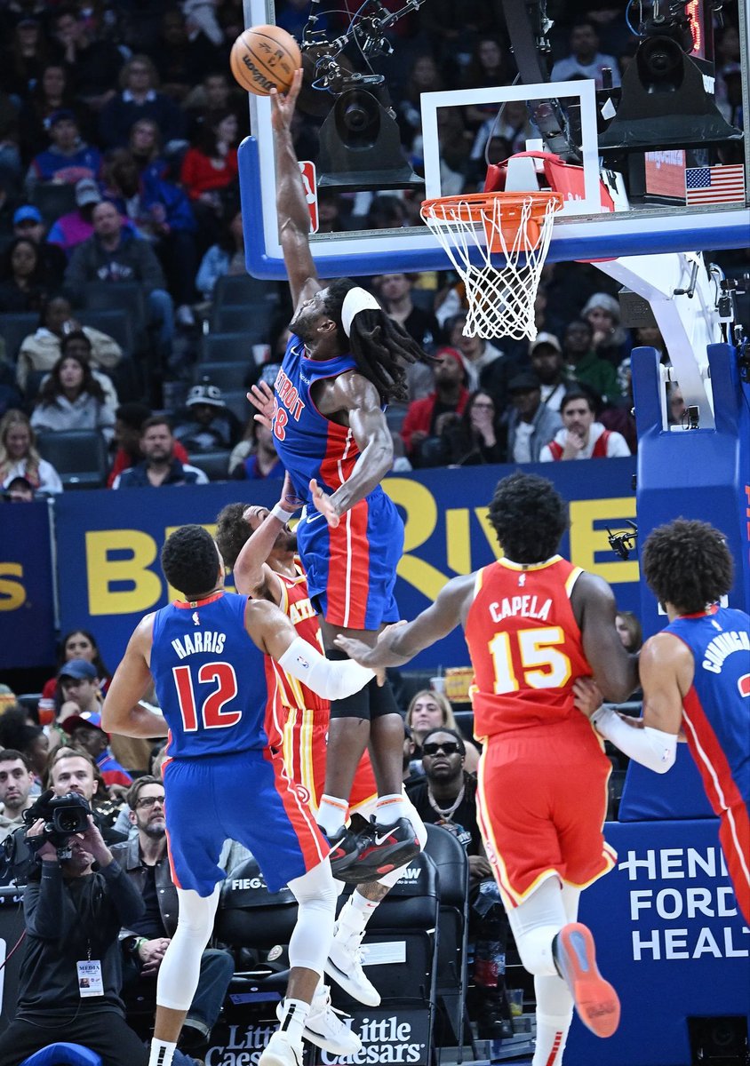 reallyc02821829's tweet image. 6&apos;7.25&quot; barefoot btw