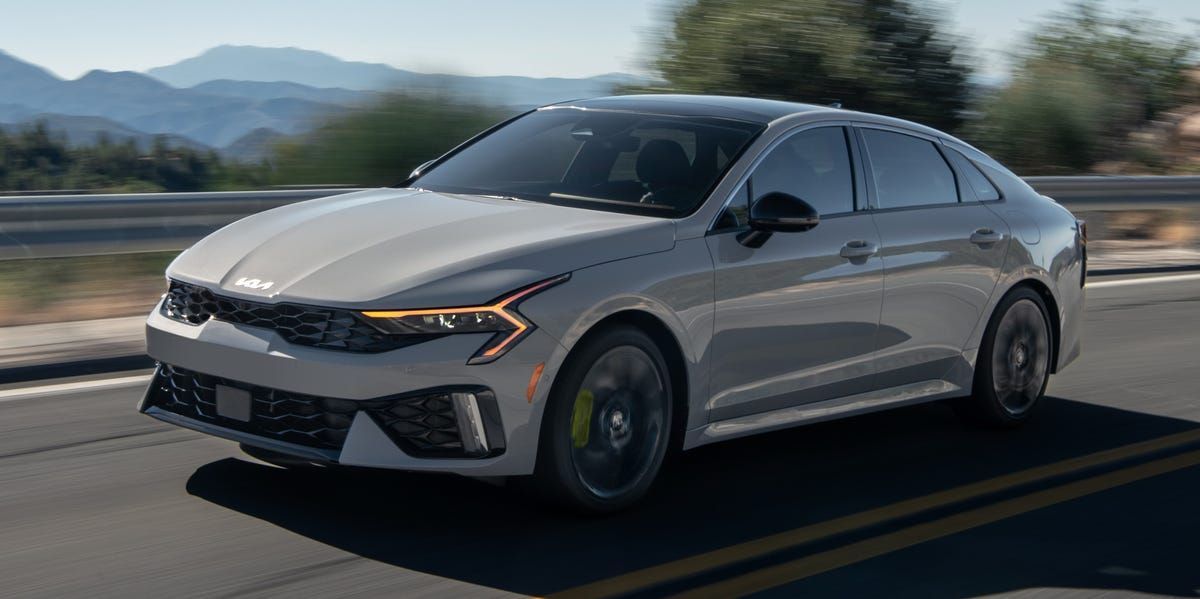 RoadandTrack's tweet photo. Hyundai and Kia recalling 335,000 sedans over gas tanks that could melt and start a fire. https://t.co/I7UIOt3glr https://t.co/kLFOHf0Z9N