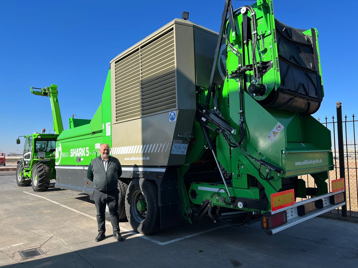 Lo he visto pelear como al que más pero nunca lo he visto rendirse. El es la persona a la que aspiro ser.
