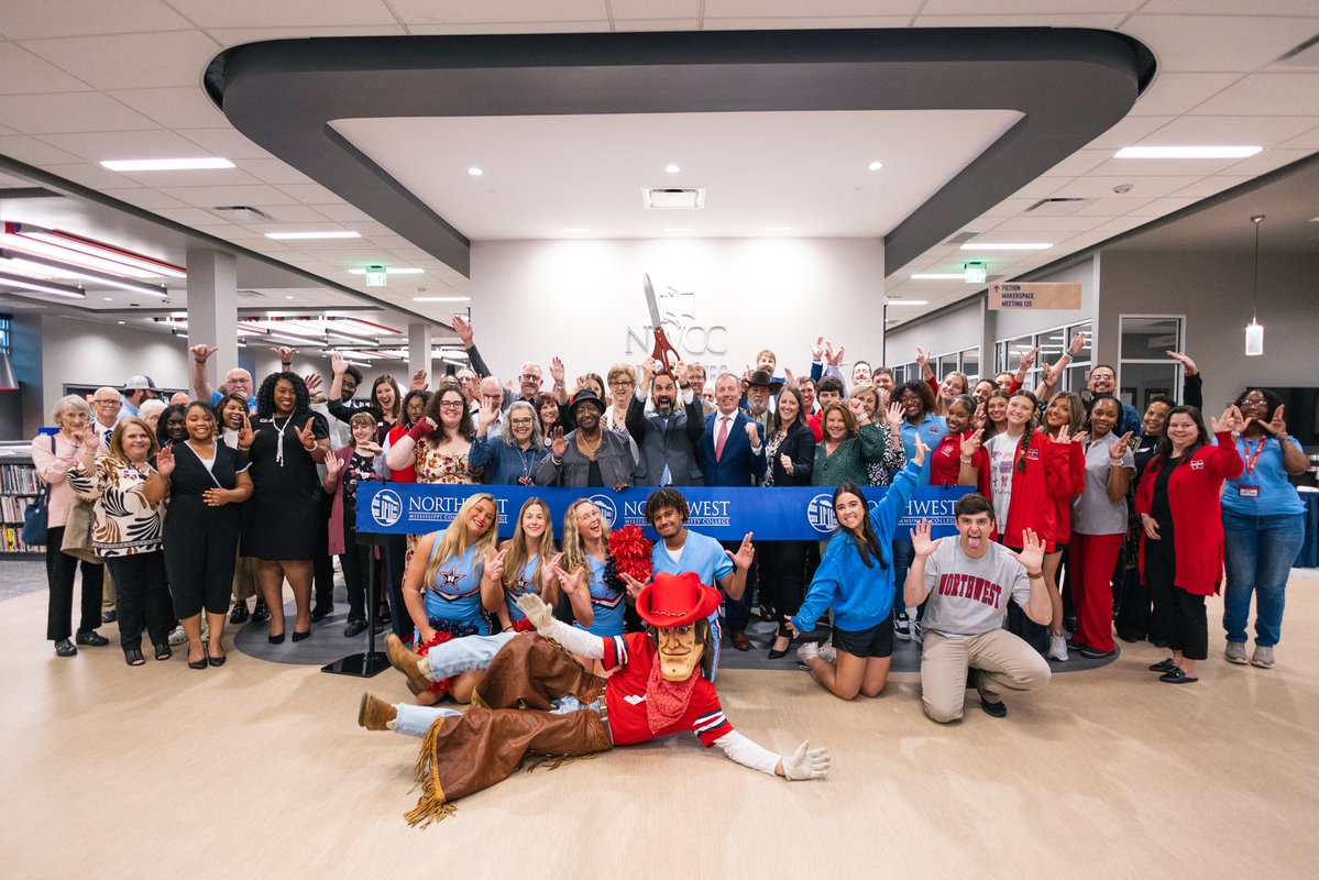 NorthwestMSCC's tweet image. Our Rangers are rocking, reading, and ribbon cutting! 📚🤘

We could not be more excited about the R.C. Pugh Library officially reopening! This building blends past and future together in a functional, stunning space for the students and community to learn, gather, and create. We…