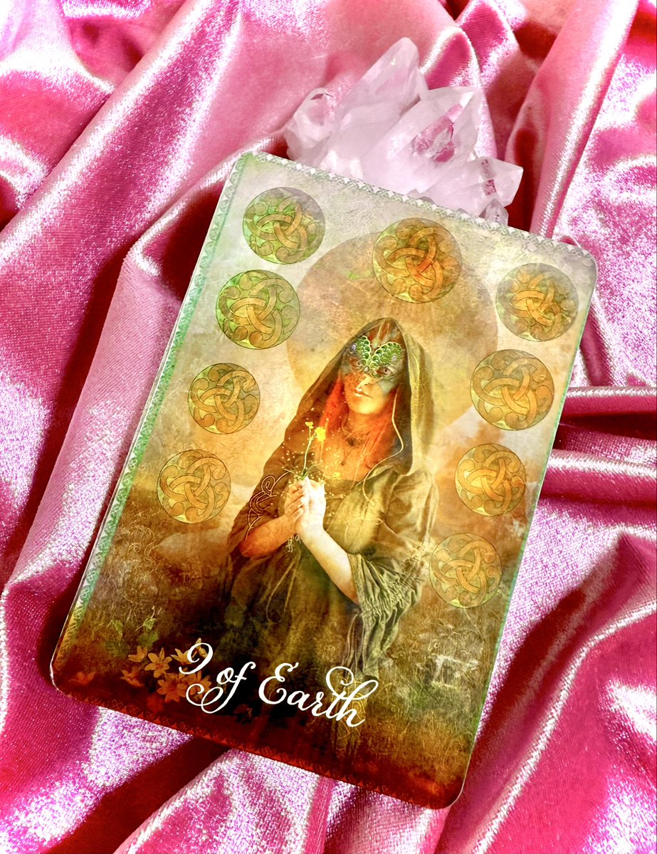 hirotarot8899's tweet image. あなたの願いが実現します

あなたの努力は報われ
実りの時を迎えています

今あなたのもとに
思いがけない援助があったなら

それを受け入れてください

ワンランク上の
あなたの願いが実現します

今日も笑顔の一日を
お過ごしくださいませ(*^^*)