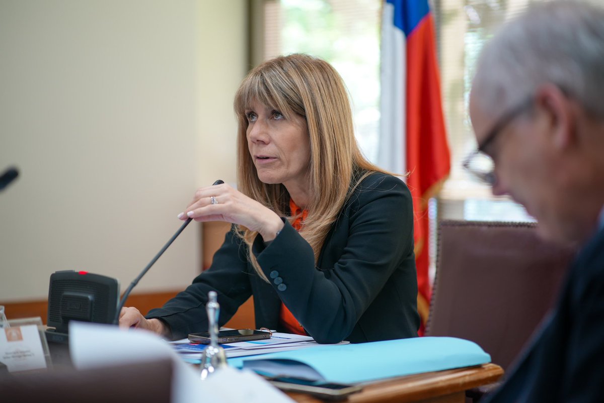 ¡Con votación unánime, avanza #ChileCuida!  

La Comisión de Hacienda del Senado aprobó el proyecto de ley que establece el cuidado como un derecho. Ahora la iniciativa se discutirá en la Sala.