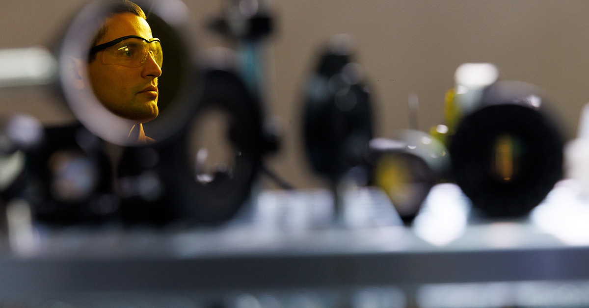 PurdueEngineers's tweet image. .@PurdueECE researchers have achieved a long-sought milestone, demonstrating what they call a “photonic transistor&quot; — a leap that could finally make photonic computing practical.

More about their findings, published in @Nature Nanotechnology: bit.ly/48cykAh