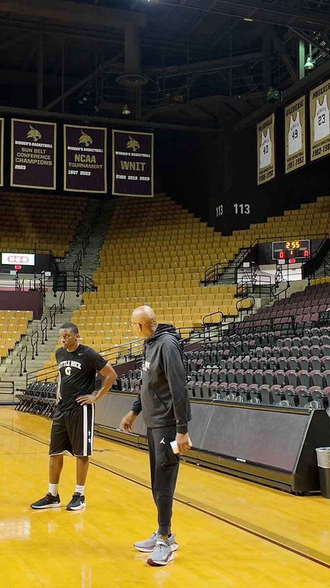 Little Rock Basketball tweet media