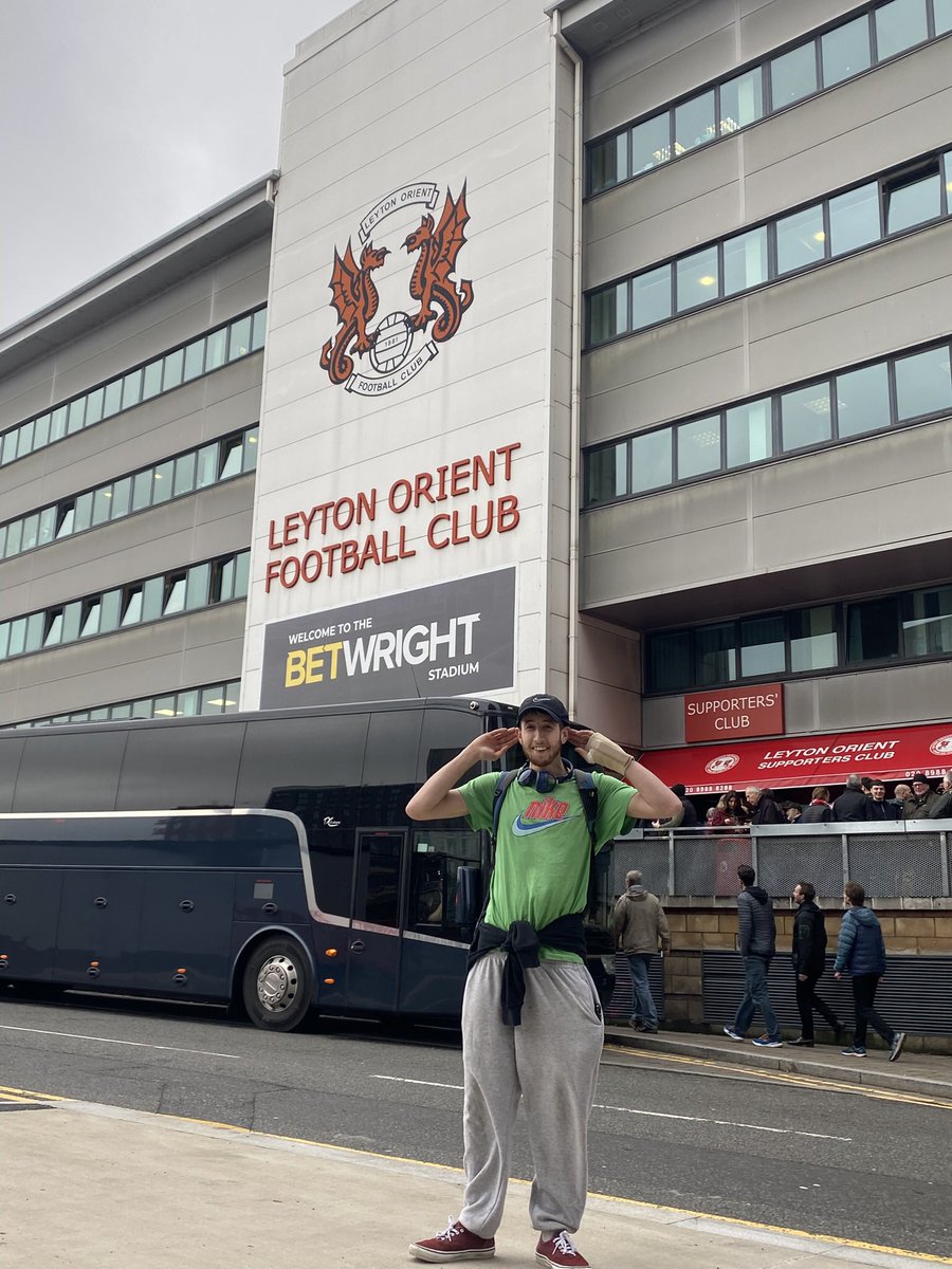 CharlieMan88279's tweet image. Passing through Leyton and stumbled upon  this shithole , had me reminiscing about our little lower leauge one buddy’s  “But Galbraith chose Swansea” 😂😂 #cafc #lofc