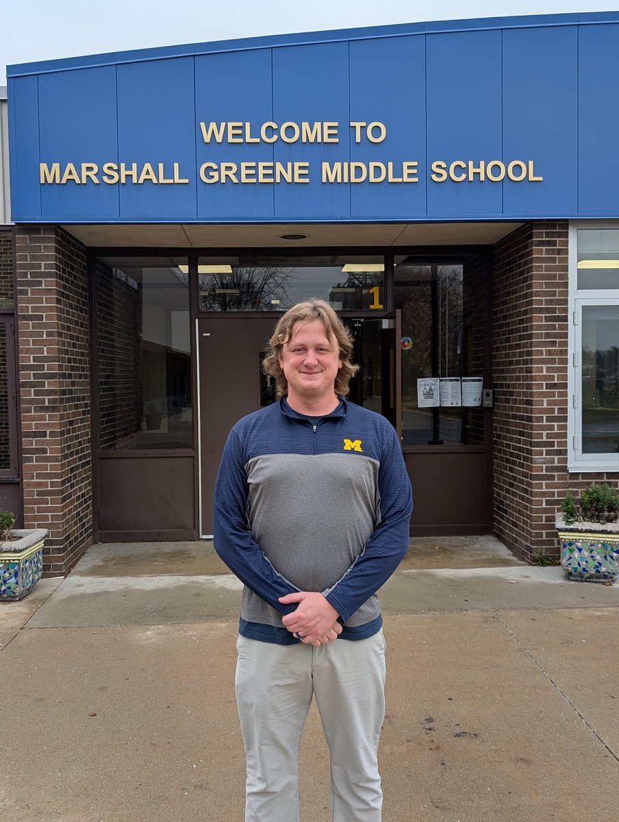 Proud to partner with local schools!
GIS Center Manager Troy Rosencrants celebrated Geography Awareness Week + <a href="/gisday/">GIS Day</a> with students at Marshall Greene Middle School in Birch Run.
Thanks to Todd &amp; his students for the great collaboration! 🌎
Troy: rosencra@umich.edu
<a href="/UMFlint/">University of Michigan-Flint</a>