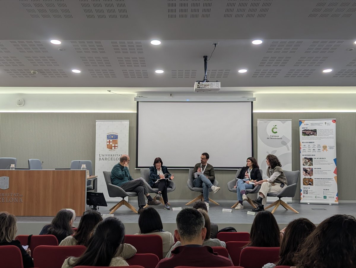 🔵 IX Workshop INSA-UB

Gran jornada en <a href="/AlimentacioUB/">CampusAlimentacióUB</a>  dedicada a los compuestos bioactivos. 

Nuestro equipo destacó con comunicaciones orales <a href="/rlopezso66/">Ricardo López Solís</a> <a href="/nancydonaji/">Nancy Donají Sánchez García</a>,  pósters y moderación de sesiones <a href="/mapeibo/">Maria Perez Bosch</a> <a href="/marinaperezll/">Marina Pérez Llorca</a>  además de organización <a href="/_laligutierrez/">Eulàlia Gutiérrez Alcalde</a>