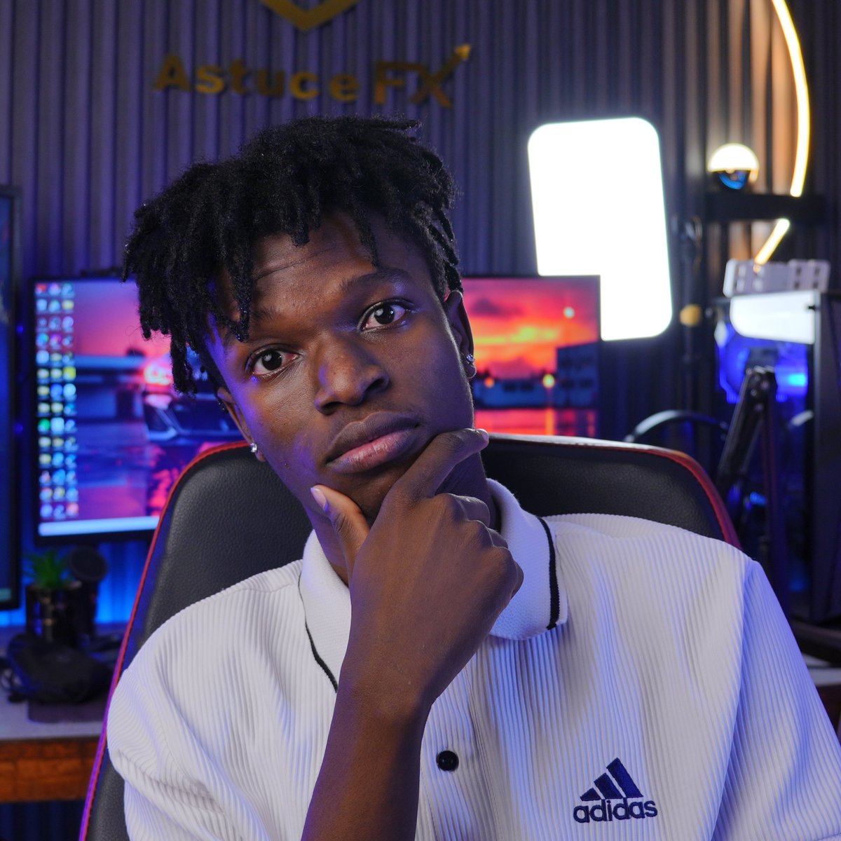 astucefx's tweet image. If this post gets 5k likes, a random person on comment gets a free 50k account

like &amp;amp; share