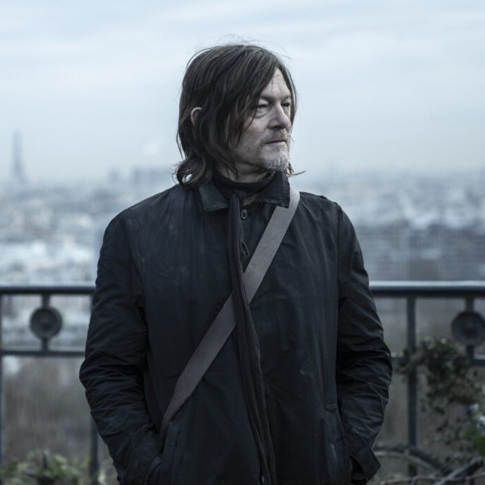 SeriesUpdateFR's tweet image. Norman Reedus fait ses adieux au personnage de Daryl Dixon :

&quot;Dernier jour de tournage aujourd&apos;hui pour Daryl Dixon. Quel bonheur d&apos;avoir incarné ce personnage avec vous tous pendant tout ce temps. Je me sens vraiment privilégié. Vraiment. Merci du fond de mon cœur.&quot;