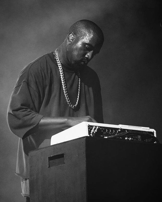 Kurrco's tweet image. The Best Albums of the 21st Century so far, according to Complex:

▫️ 1. Ye, My Beautiful Dark Twisted Fantasy (2010)
▫️ 2. 50 Cent, Get Rich or D*e Tryin’ (2003)
▫️ 3. Jay-Z, The Blueprint (2001)
▫️ 4. Rihanna, Anti (2016)
▫️ 5. Eminem, The Marshall Mathers LP (2000)
▫️ 6.…