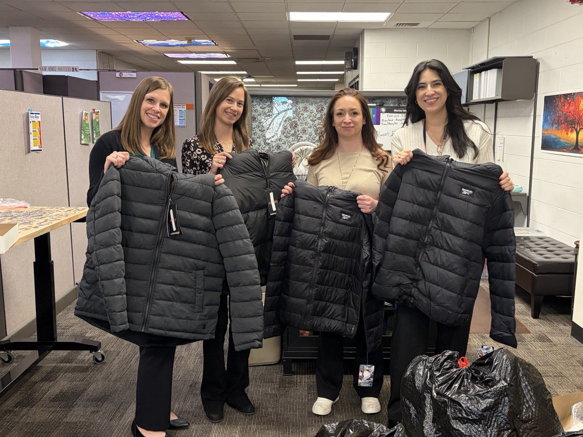 CSUCollegeOfBiz's tweet image. Every November, the College of Business comes together to raise money for Coats for Kids! This fall, the College raised more than $2,000 to meet the goal of providing 62 coats for @PoudreSchools students. Thank you to everyone who donated this year!

#BusinessForABetterWorld