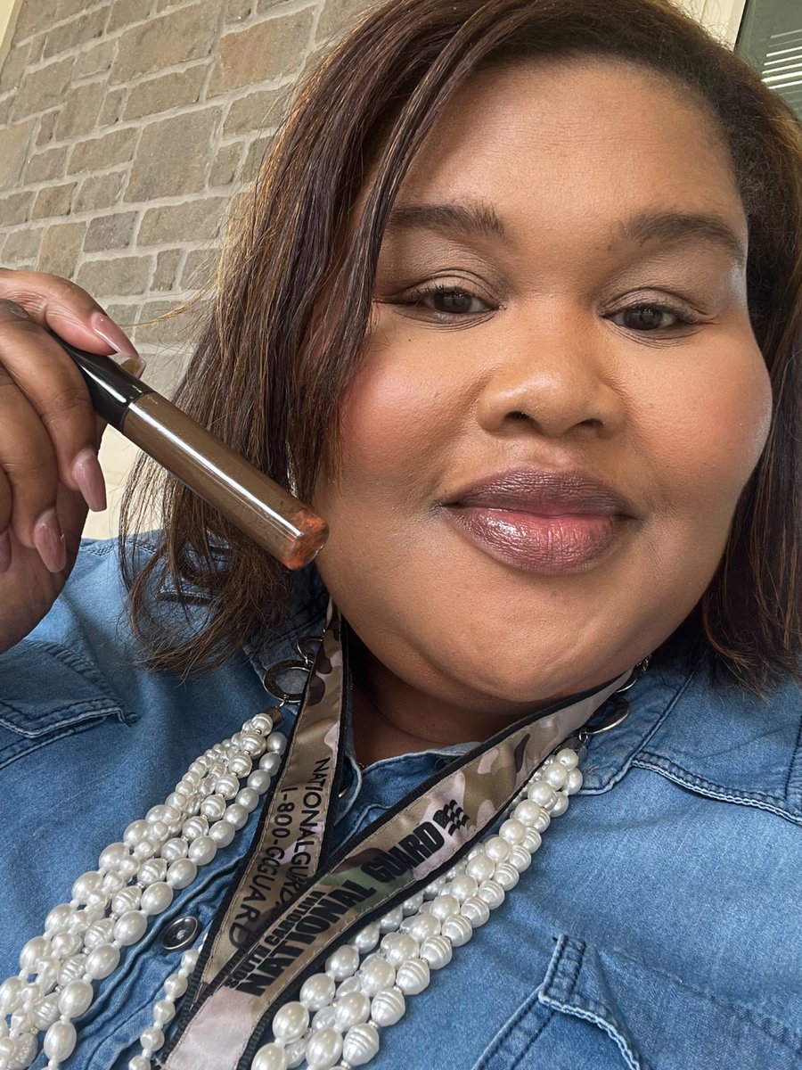 Moment of #Joy to reapply my lipgloss courtesy of American Education Week. Thank you <a href="/WHS_Redhawks/">Westwood HS (SC)</a> &amp; <a href="/westwood_stuco/">Westwood Student Council</a> for an amazing self-care experience!!