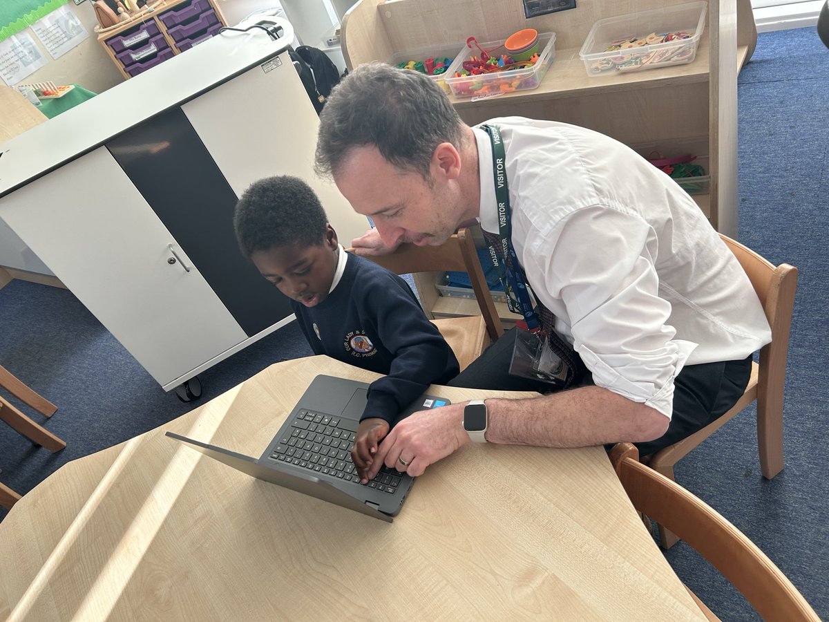 MrsAspinallOLSP's tweet photo. It was lovely to feel the buzz of excitement from the children in Y1 today. They LOVED learning to use our brand new laptops with @STOC_CAT Head of Innovation-Mr May. T💻@OLSP_Heywood  #olspComputing https://t.co/7OYHPm15Qe
