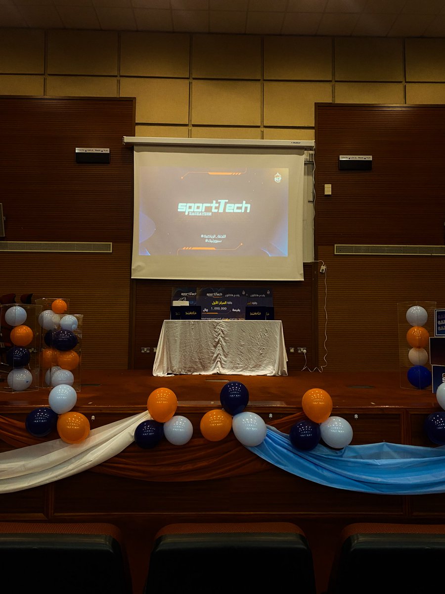 0fatimf's tweet image. A perfect way to end the week💙
#SportTech