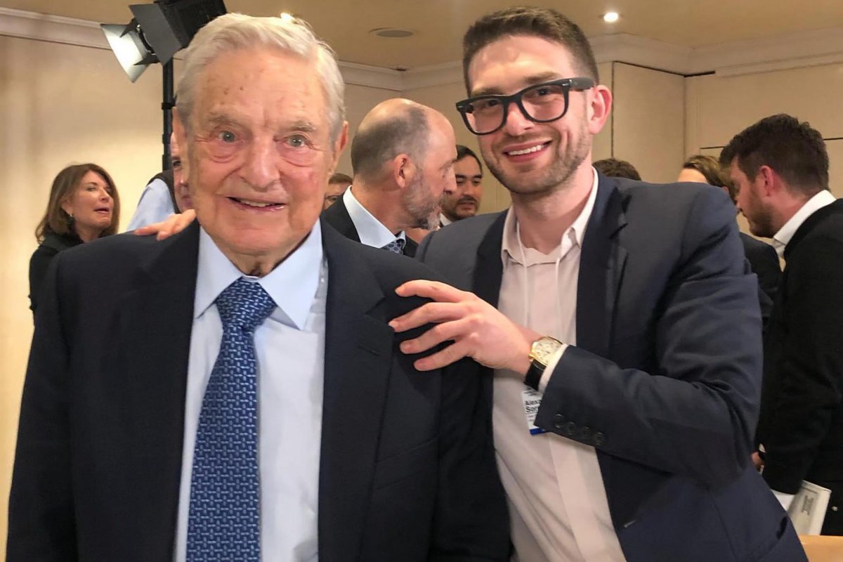 ElephantSignal's tweet image. 🚨Trump wants RICO charges brought against George and Alex Soros for funding the violent protests across U.S cities... such as the destruction of Tesla dealerships 

Give me a Thumbs-Up👍, if you want their bank accts seized and the money used to rebuild the damage they fomented