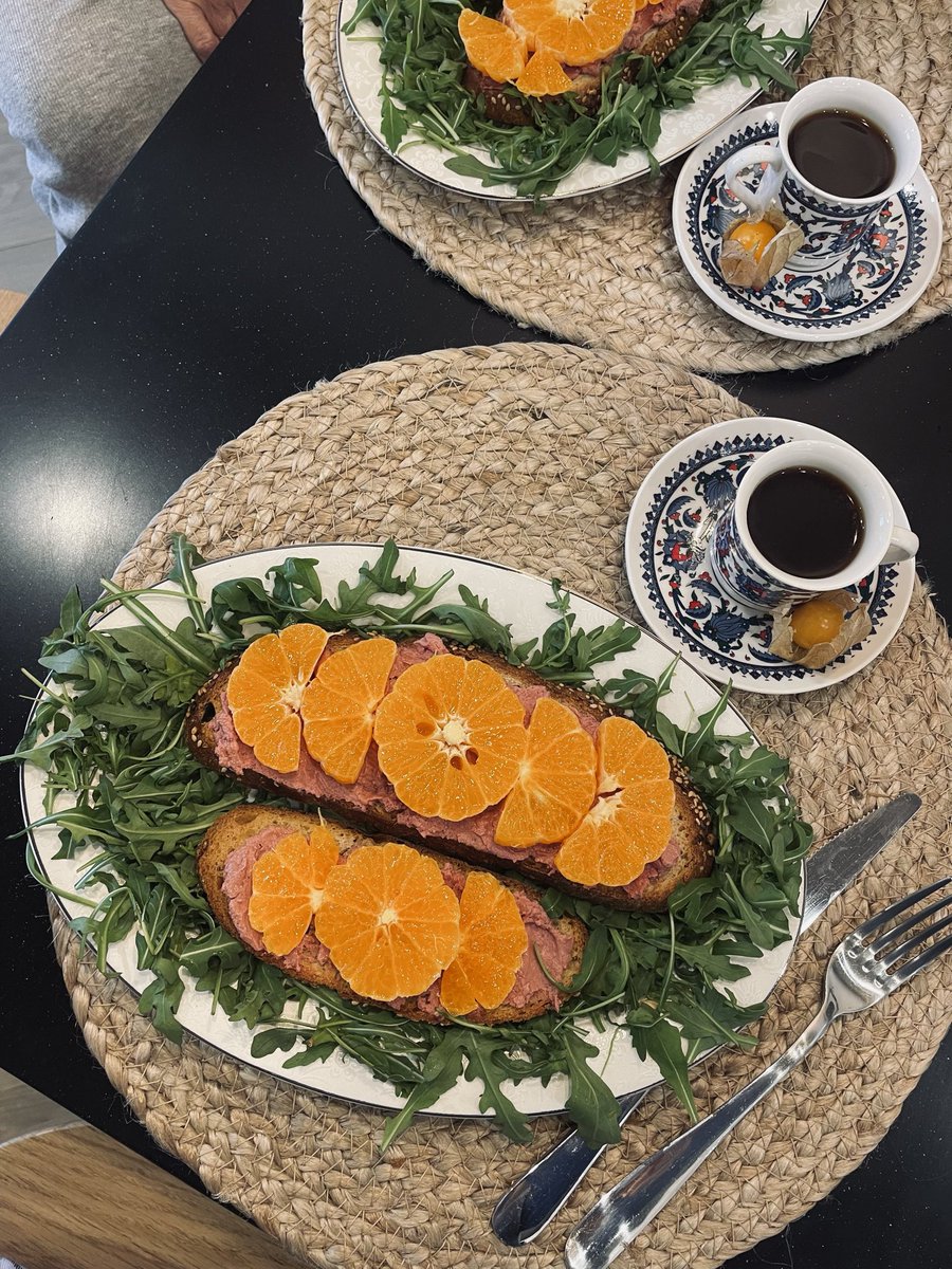 кривенька качечка tweet media