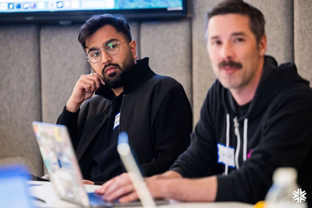 torcdotdev's tweet image. Quantify Everything

&quot;Improved performance&quot; → Okay, by how much?
&quot;Reduced load times by 40%&quot; → Now we&apos;re talking!
&quot;Processed integrations&quot; → How many?
&quot;Managed 3,000+ integrations&quot; → Impressive!

Numbers make your impact real.