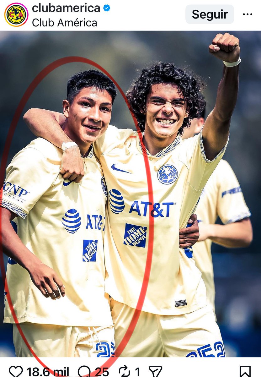 c4jimenez's tweet image. CAE PAPÁ de MEDIOCAMPISTA del @ClubAmerica POR ROBAR CAMIÓN con ROPA @Nike
Bernabé Arriaga, papá del jugador Diego Arriaga fue detenido por agentes de @SS_Edomex y @FiscaliaEdomex 
Con su banda se robó la unidad en @edomex
Así los detuvieron… 

El caso #C4ENALERTA