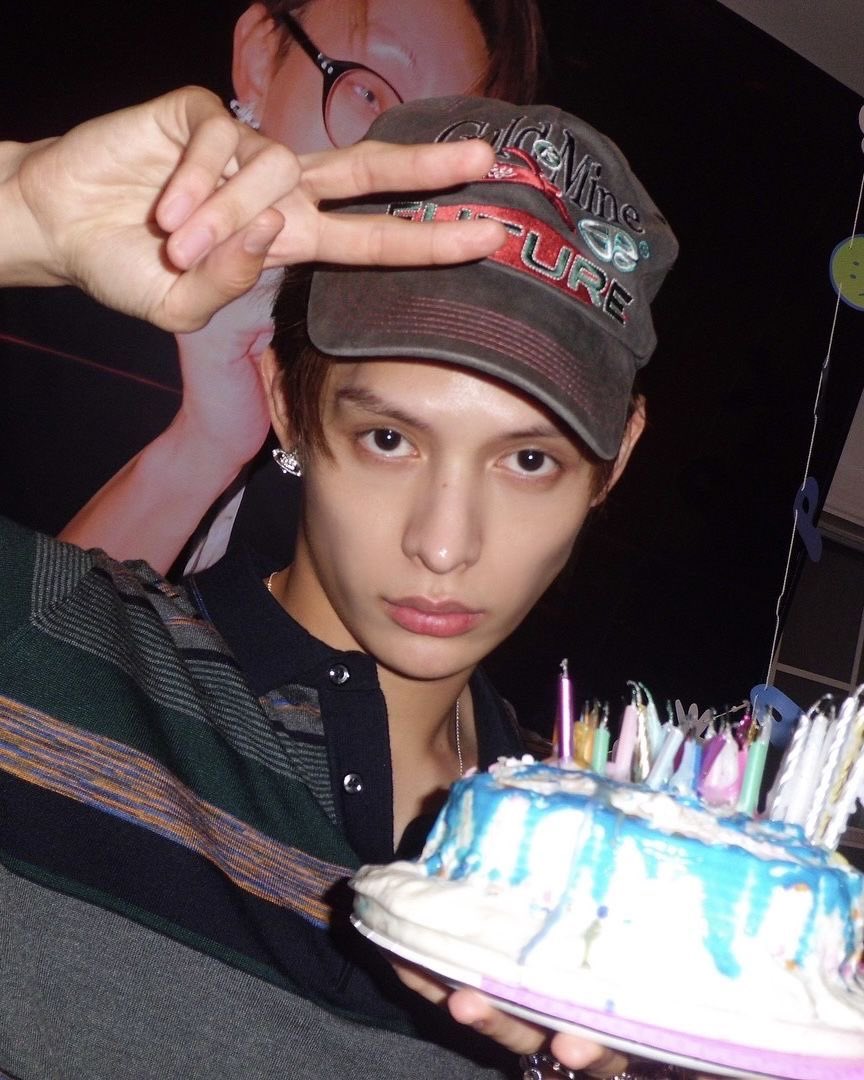 martinakgae's tweet image. been waiting for james viralism