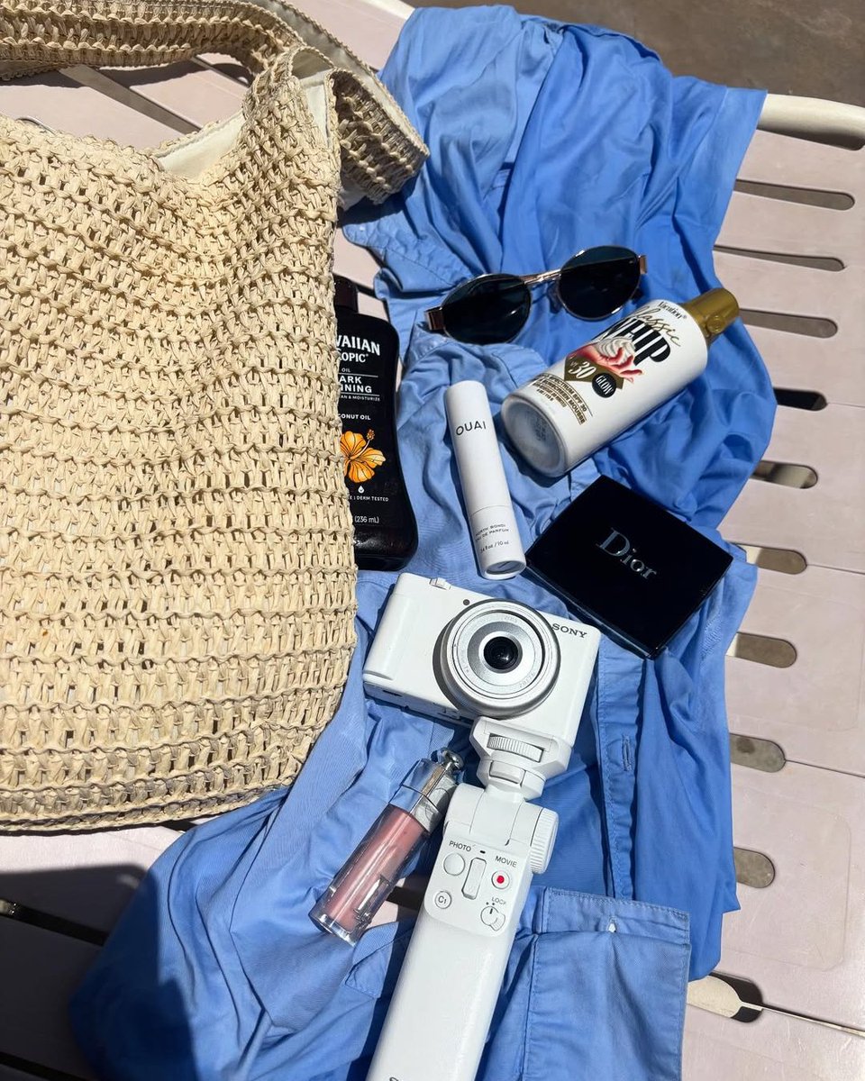 GlenIvySpas's tweet photo. You bring the vibe, we’ll bring the wellness. 🌿
Our guests always know how to do Glen Ivy right.

Swipe through for some of our favorite essentials captured by you. https://t.co/JAmvOIH2Ma