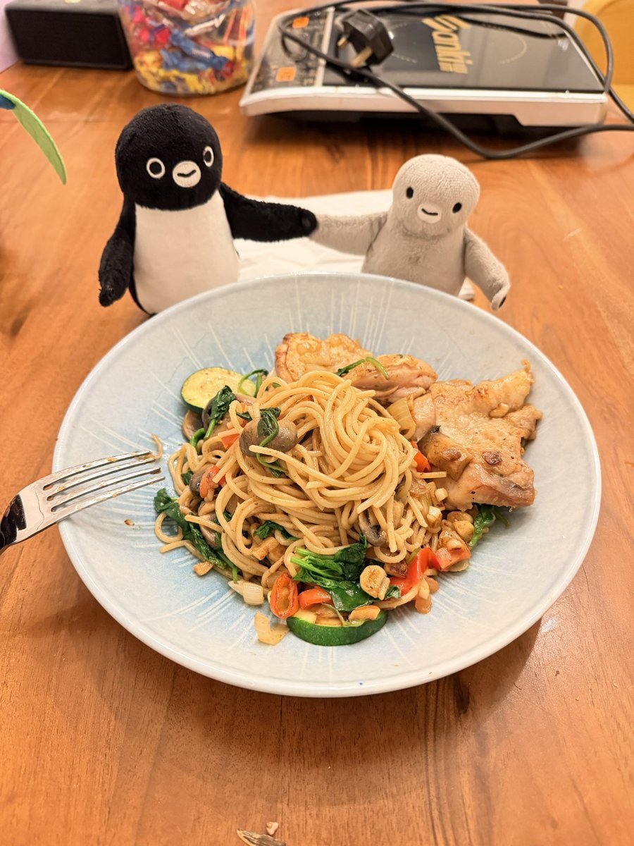 🍝🐧🐧🍗