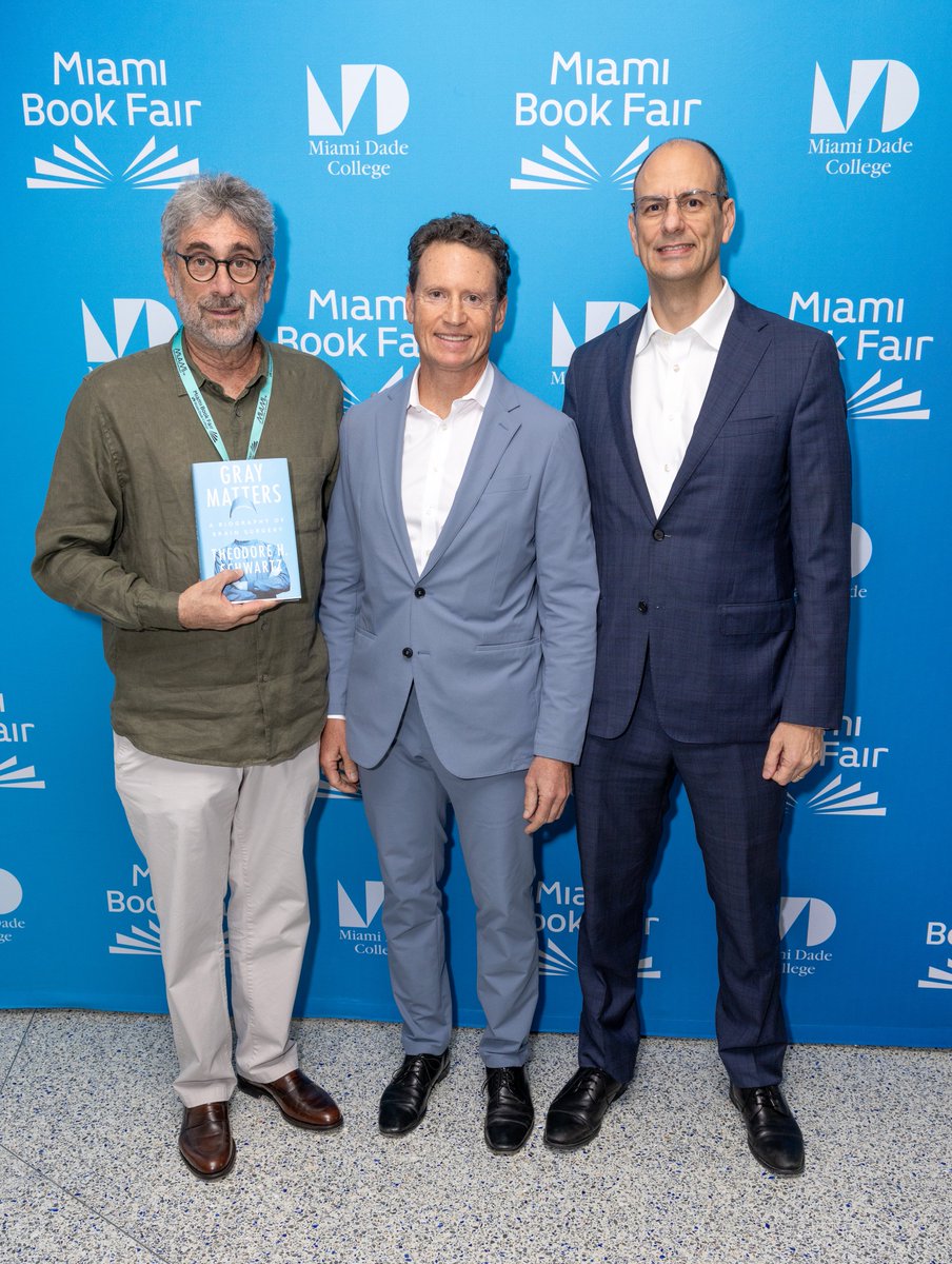 JacksonHealth's tweet image. Proud to see Dr. Chris Ghaemmaghami, EVP, chief physician executive, and chief clinical officer at Jackson, at this year’s @MiamiBookFair. 
He moderated a discussion with neurosurgeon and author @TedSchwartz13 on Gray Matters: A Biography of Brain Surgery, diving into the…