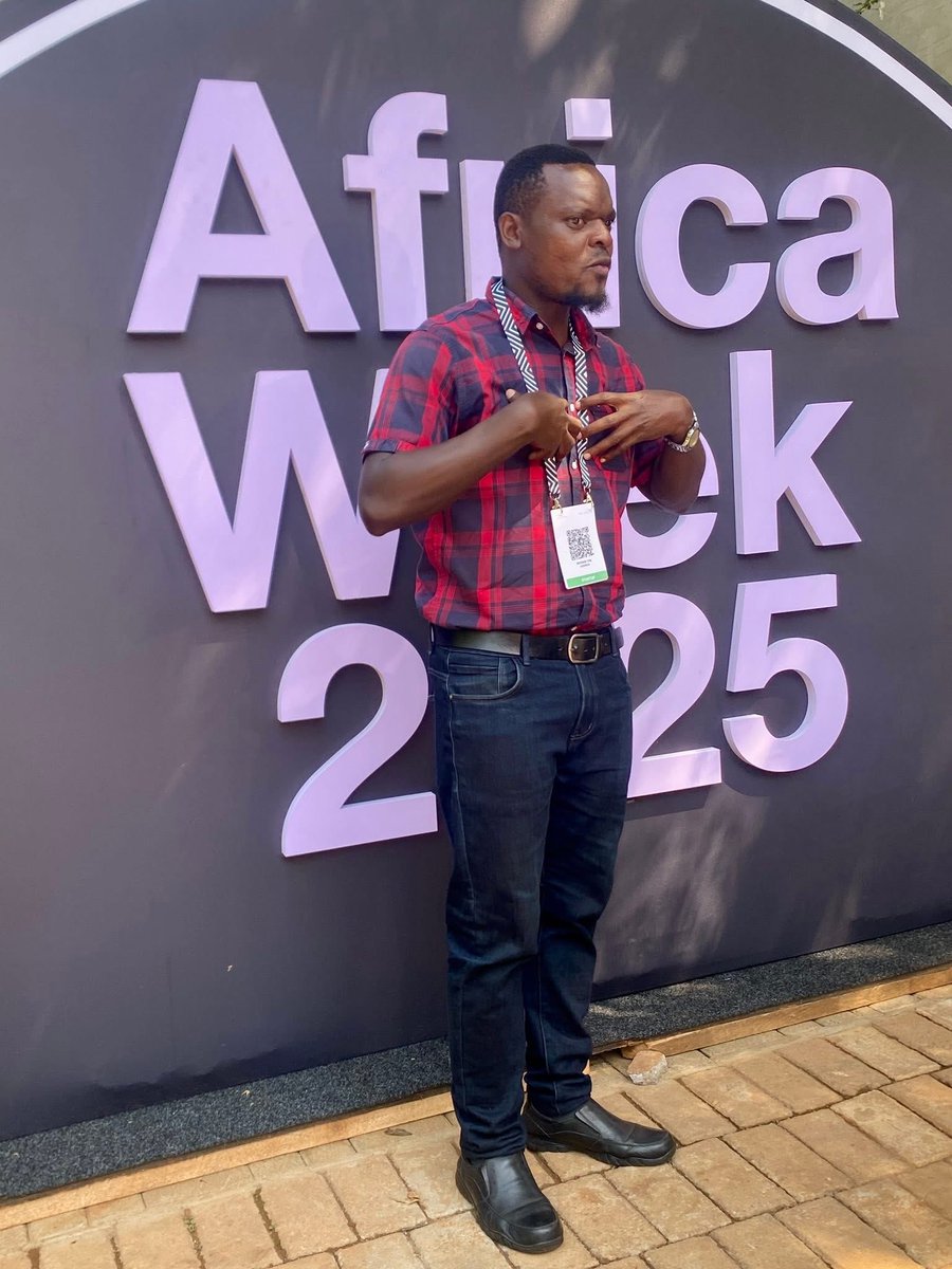 Joshua Musasizi™ tweet media