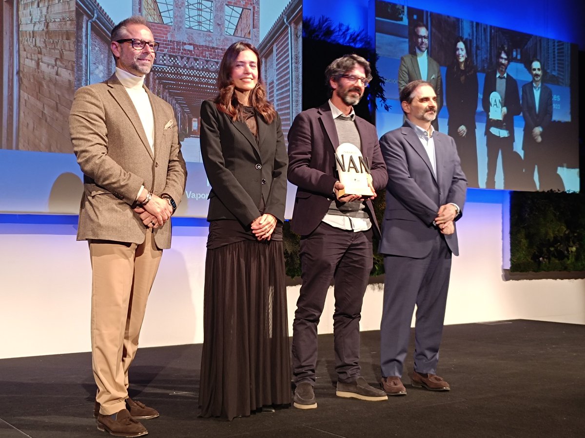 🏆 Premio NAN a la mejor rehabilitación - categoría patrocinada por @deceuninck_esp: Rehabilitación del Vapor Cortès. Prodis 1923 de HArquitectes
#PremiosNAN2025