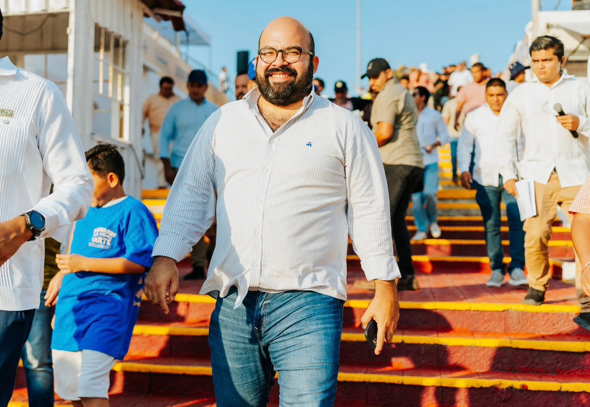 percepcionpoder's tweet image. #Política 🔹Los reflectores de la política en México 🇲🇽 apuntan a Ricardo Salinas Méndez, para #Acapulco en 2️⃣0️⃣2️⃣7️⃣ 😎