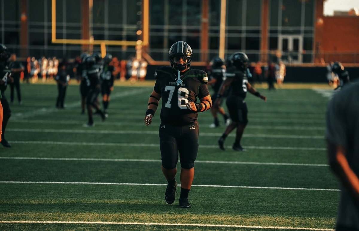 Aeden Elizondo tweet media