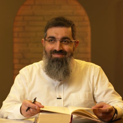 ```|•Kur’an’ın indiği günkü hakikatleri, bugün de hâkimiyetin adaletle olmasını emreder.```

#KemalizmKurbanArıyor