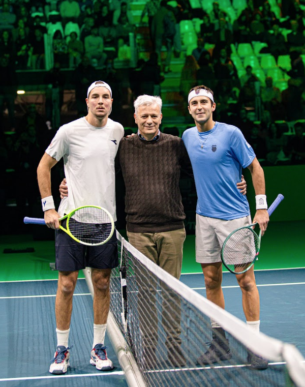 puppotenis's tweet image. ARG 1-GER 0 #Final8 #CopaDavis
Momentos del triunfo de @tometcheverry contra Jan-Lennard  #Struff por 7-6 (3) 7-6 (7)
📷 #PrensaAAT
