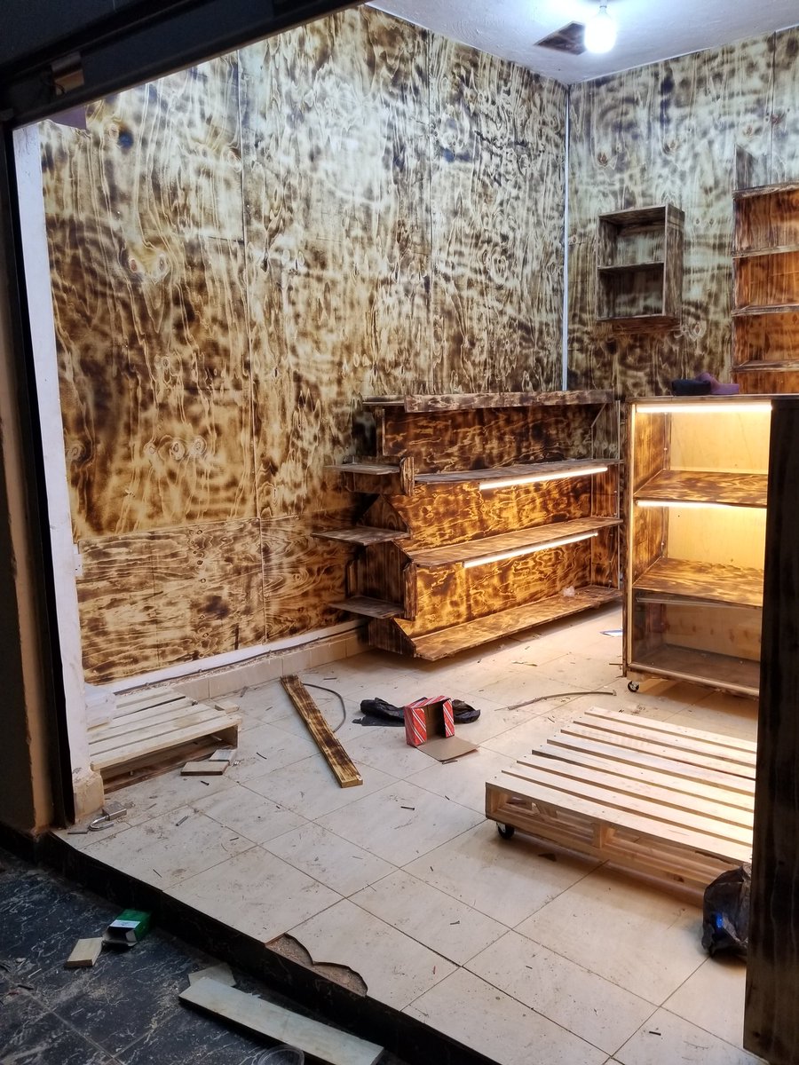 dudu_interiors's tweet image. Interior designer by Dudu himself...
Dm us lets make ur space unique whatsapp +256756428629 
We&apos;ve got u 🤞